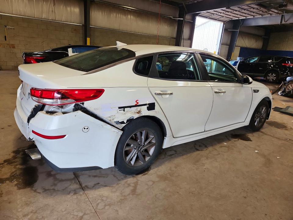 2020 Kia Optima მანქანა იყიდება აუქციონზე, vin: 5XXGT4L31LG400574, აუქციონის ნომერი: 67248156