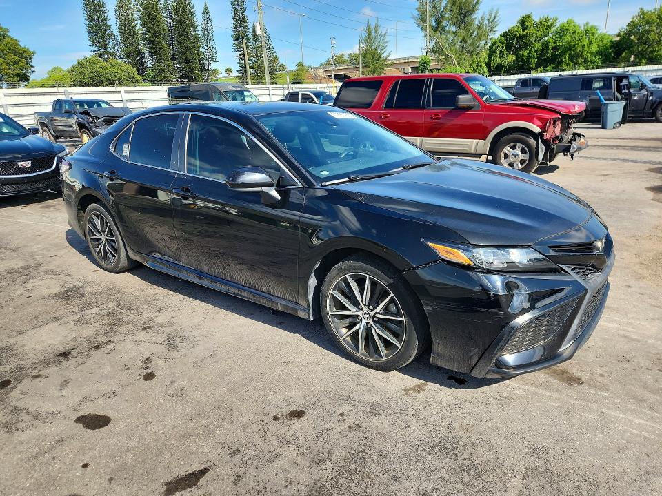 Aukcja sprzedaży 2021 Toyota Camry, vin: 4T1G11AK4MU590554, numer aukcji: 67637126