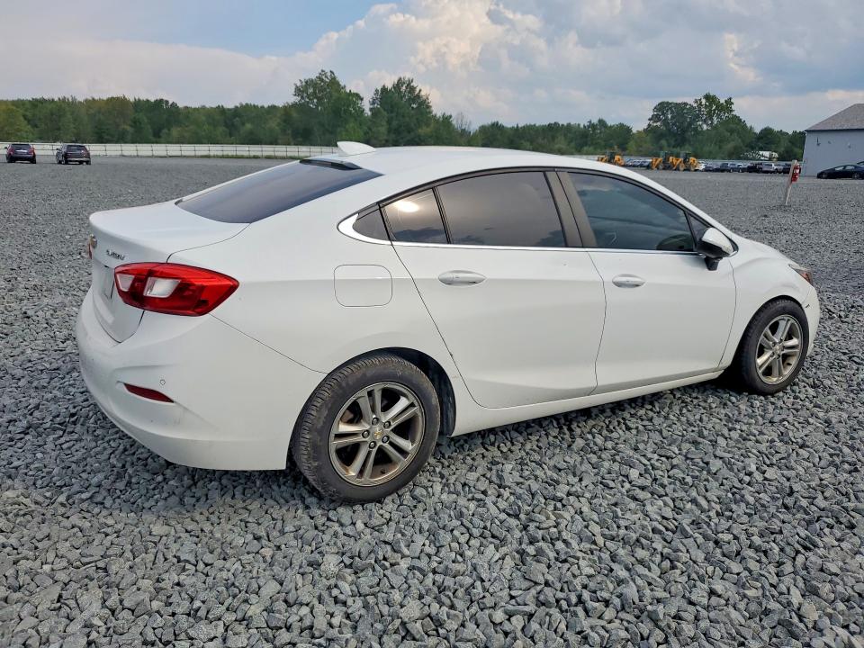 67463166 :رقم المزاد ، 1G1BE5SM2H7120305 vin ، 2017 Chevrolet Cruze مزاد بيع