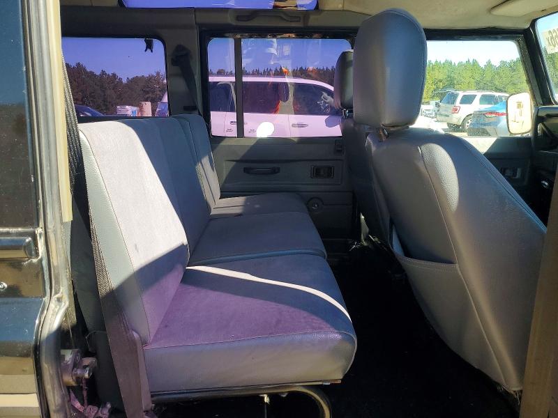 1997 Land Rover Defender მანქანა იყიდება აუქციონზე, vin: SALLDHM67TA997584, აუქციონის ნომერი: 70880566
