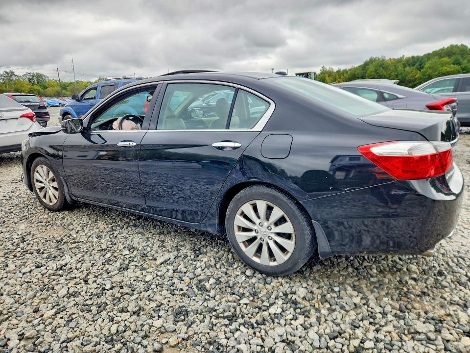 2013 Honda Accord მანქანა იყიდება აუქციონზე, vin: 1HGCR3F85DA028394, აუქციონის ნომერი: 70696156