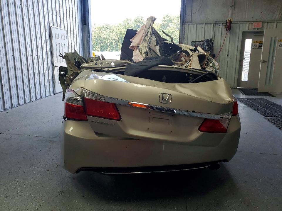 2015 Honda Accord მანქანა იყიდება აუქციონზე, vin: 1HGCR2F33FA189084, აუქციონის ნომერი: 66281456