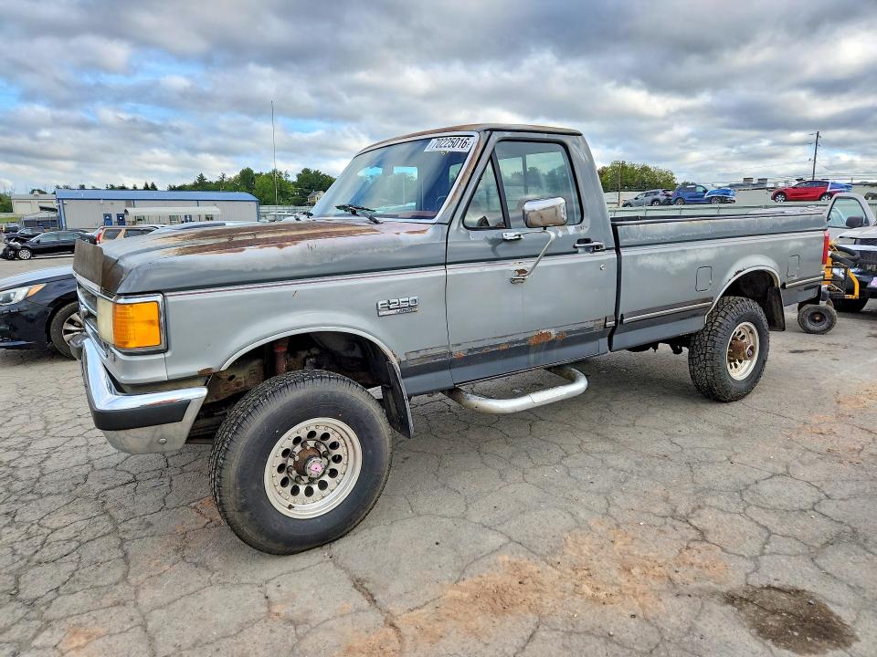 70225016 :رقم المزاد ، 1FTHF26H1KNB28084 vin ، 1989 Ford F250 مزاد بيع