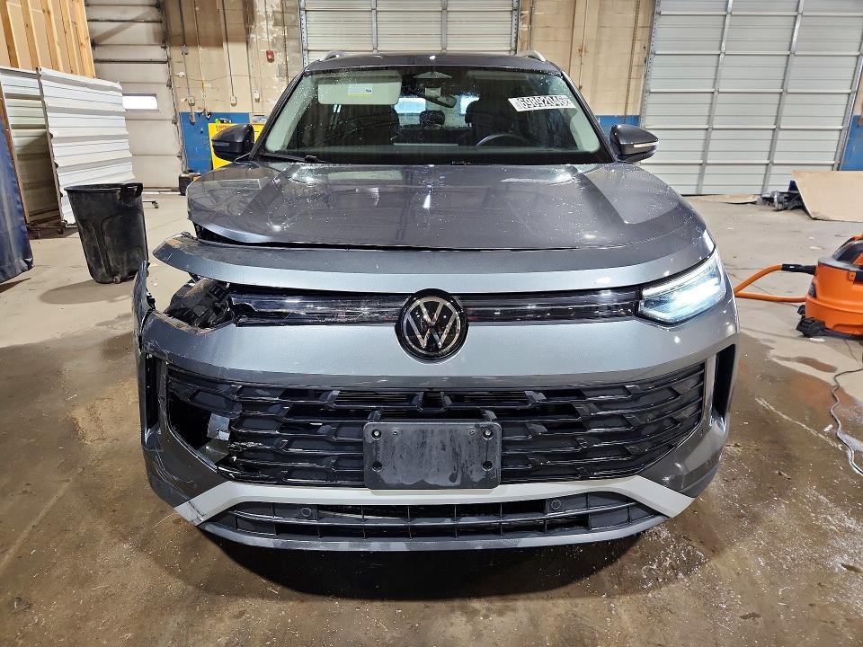 Продаж на аукціоні авто 2026 Volkswagen Tiguan, vin: 3VVFR7RM2TM011194, номер лоту: 69892046