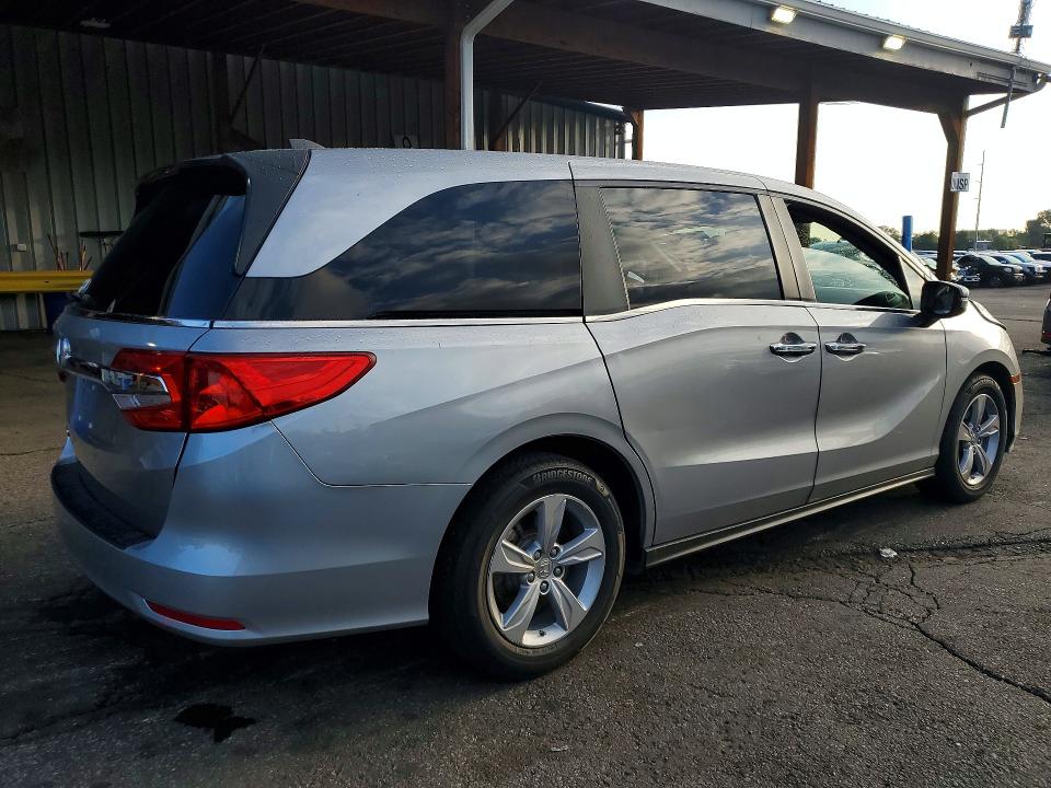 69770486 :رقم المزاد ، 5FNRL6H78KB003557 vin ، 2019 Honda Odyssey مزاد بيع