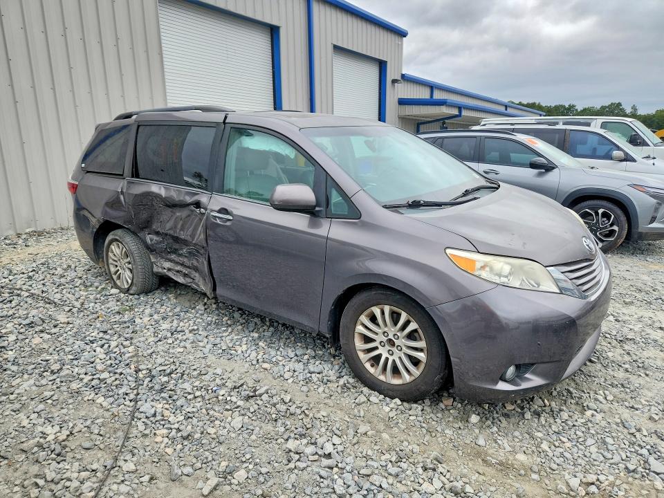 Aukcja sprzedaży 2015 Toyota Sienna, vin: 5TDYK3DC8FS605764, numer aukcji: 69958026