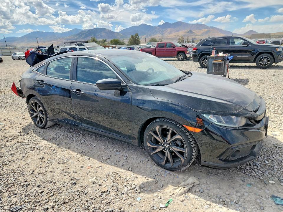 69168166 :رقم المزاد ، 19XFC2E86KE050598 vin ، 2019 Honda Civic مزاد بيع