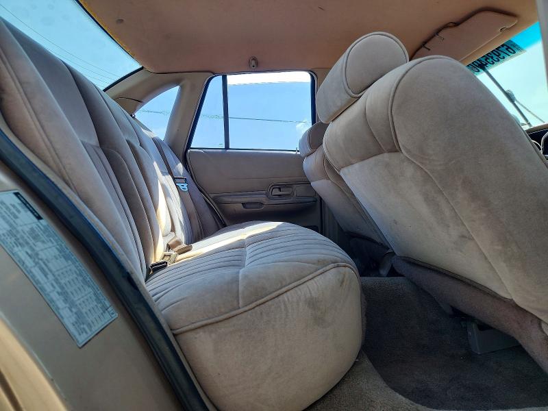 67935496 :رقم المزاد ، 2FACP73WXPX176976 vin ، 1993 Ford Crown Victoria مزاد بيع