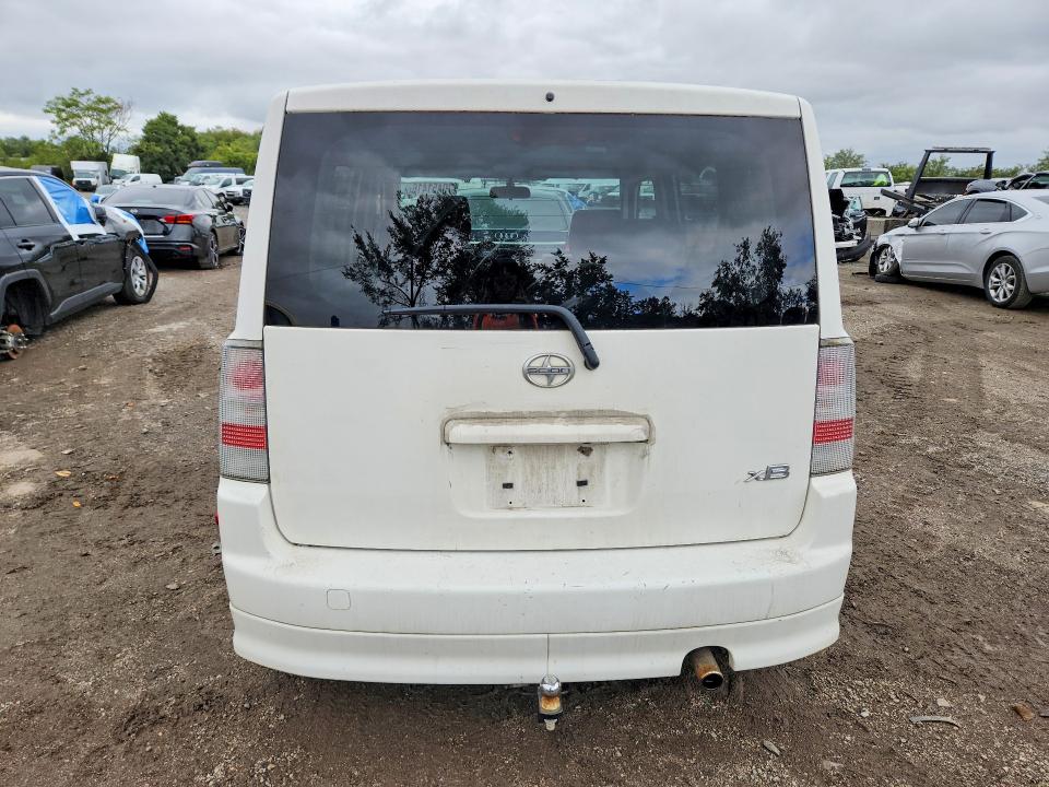 70451416 :رقم المزاد ، JTLKT324X50197952 vin ، 2005 Scion Xb مزاد بيع