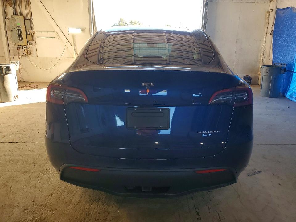 70063916 :رقم المزاد ، 7SAYGAEE9NF486456 vin ، 2022 Tesla Model Y مزاد بيع