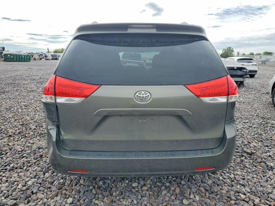 Aukcja sprzedaży 2011 Toyota Sienna, vin: 5TDKK3DC8BS126194, numer aukcji: 70523046