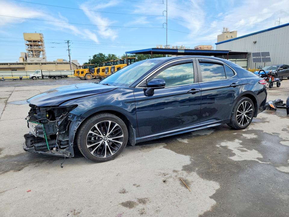 2018 Toyota Camry მანქანა იყიდება აუქციონზე, vin: 4T1B11HK6JU595315, აუქციონის ნომერი: 69101606