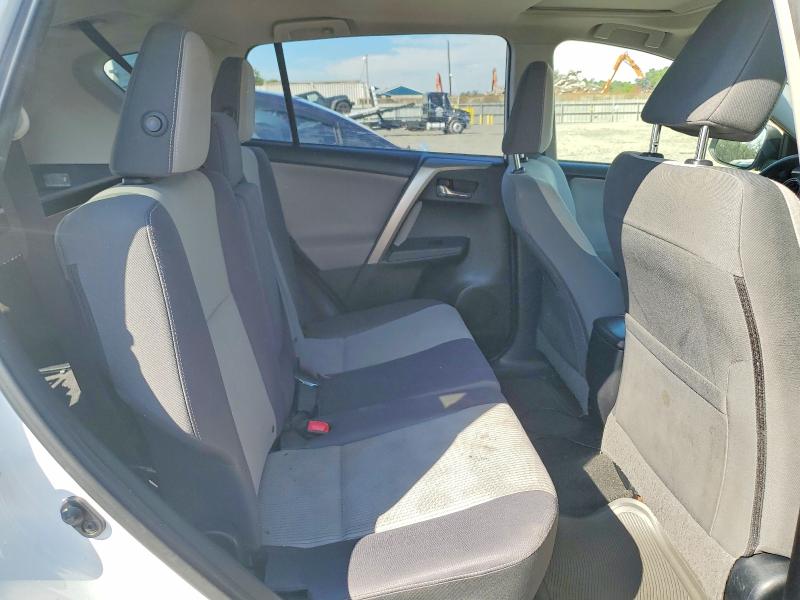 68354466 :رقم المزاد ، JTMRFREV4FD160916 vin ، 2015 Toyota Rav4 مزاد بيع