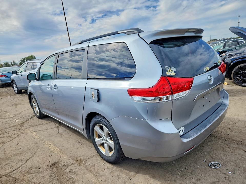 Продажа на аукционе авто 2014 Toyota Sienna, vin: 5TDKK3DC4ES508498, номер лота: 70665456