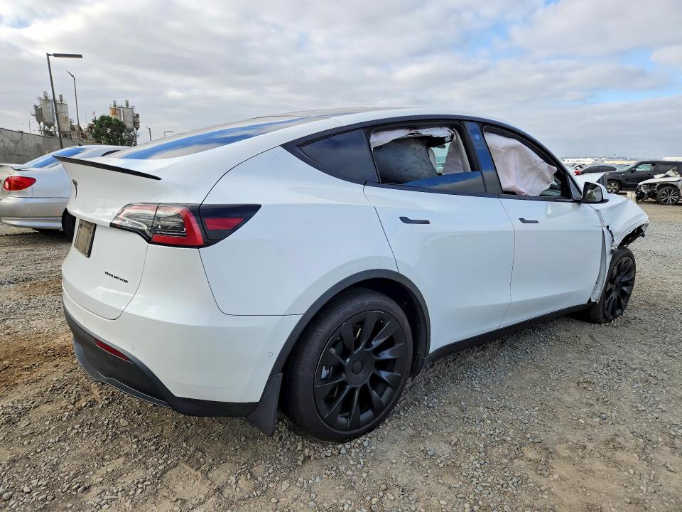 Продажа на аукционе авто 2021 Tesla Model Y, vin: 5YJYGDEE3MF282829, номер лота: 69541036