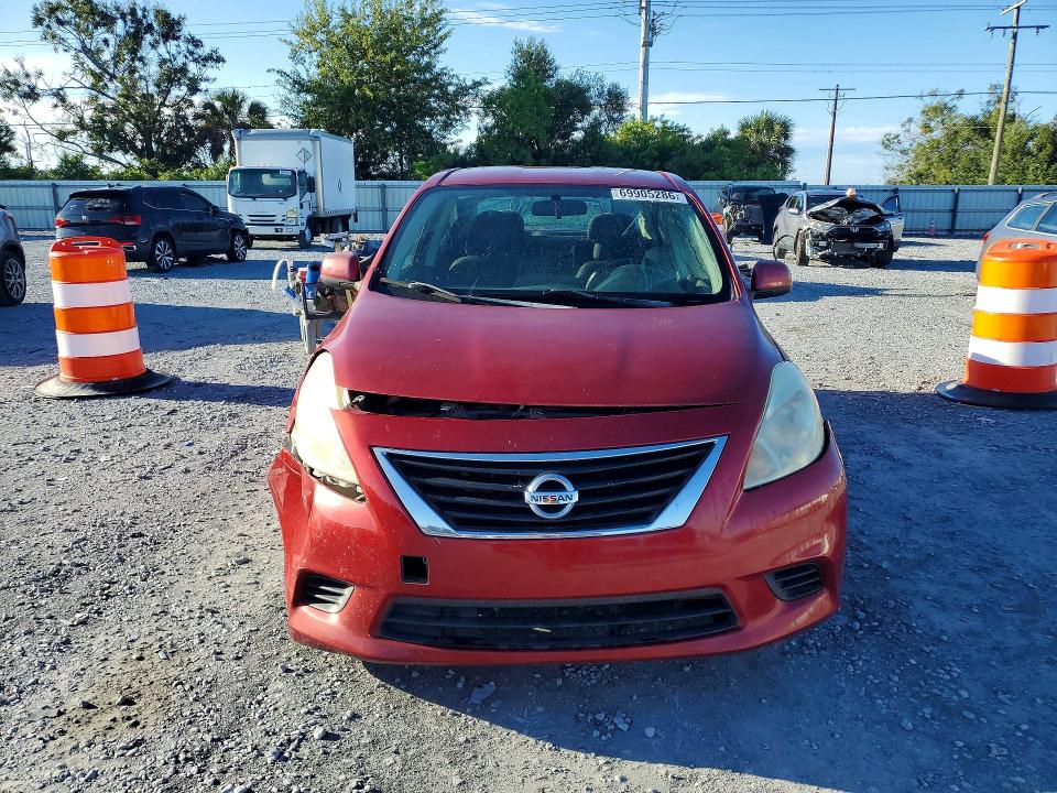 2014 Nissan Versa მანქანა იყიდება აუქციონზე, vin: 3N1CN7AP9EL825440, აუქციონის ნომერი: 69905286