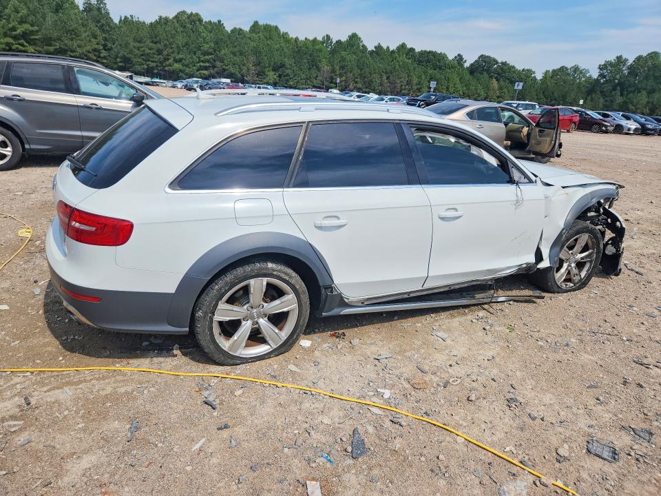 Продажа на аукционе авто 2015 Audi A4 Allroad, vin: WA1UFAFL4FA001589, номер лота: 67658946