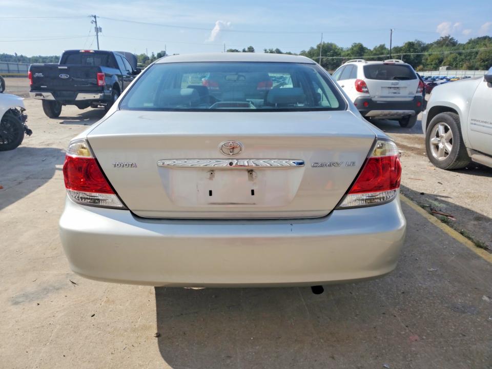 2005 Toyota Camry მანქანა იყიდება აუქციონზე, vin: 4T1BE30K65U947097, აუქციონის ნომერი: 68298786