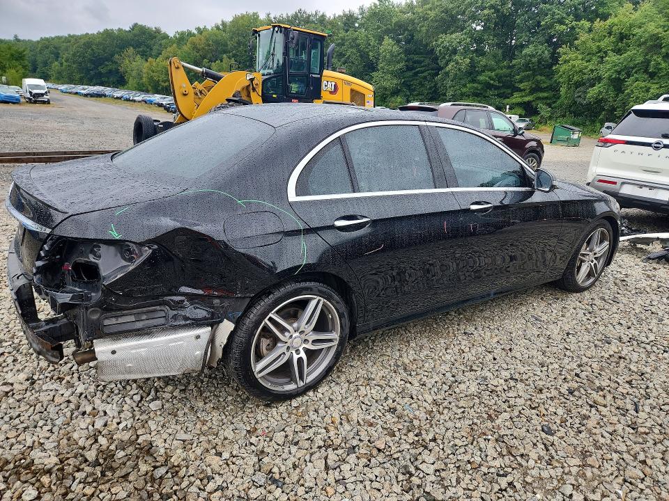 67066186 :رقم المزاد ، WDDZF4KB6HA094036 vin ، 2017 Mercedes-benz E مزاد بيع