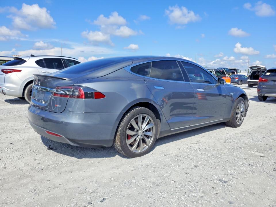69495146 :رقم المزاد ، 5YJSA1H17EFP43398 vin ، 2014 Tesla Model S مزاد بيع