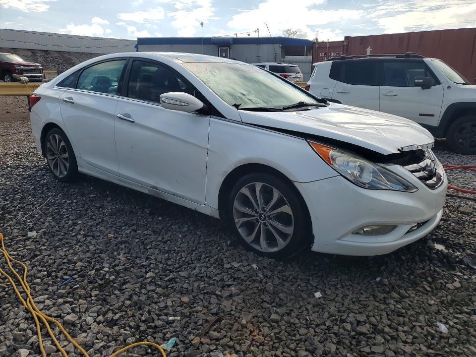 68786626 :رقم المزاد ، 5NPEC4AB1DH681735 vin ، 2013 Hyundai Sonata مزاد بيع