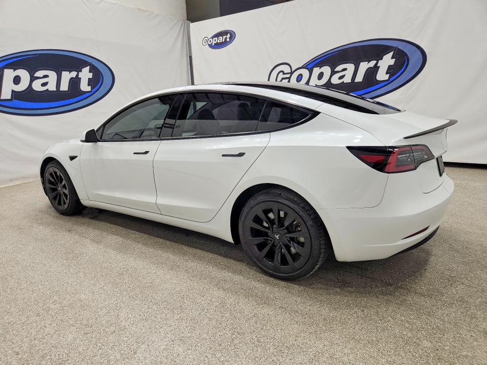 Продажа на аукционе авто 2023 Tesla Model 3, vin: 5YJ3E1EA3PF642164, номер лота: 67354286