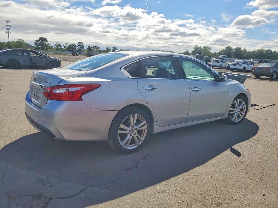 Aukcja sprzedaży 2017 Nissan Altima, vin: 1N4BL3APXHC186370, numer aukcji: 69528236