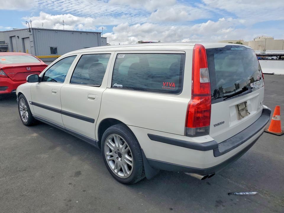 2001 Volvo V70 მანქანა იყიდება აუქციონზე, vin: YV1SW58D811140766, აუქციონის ნომერი: 67640046