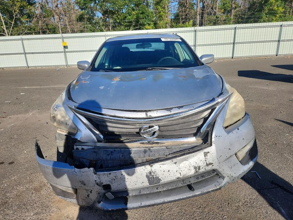 2013 Nissan Altima მანქანა იყიდება აუქციონზე, vin: 1N4AL3AP1DN456581, აუქციონის ნომერი: 70135926