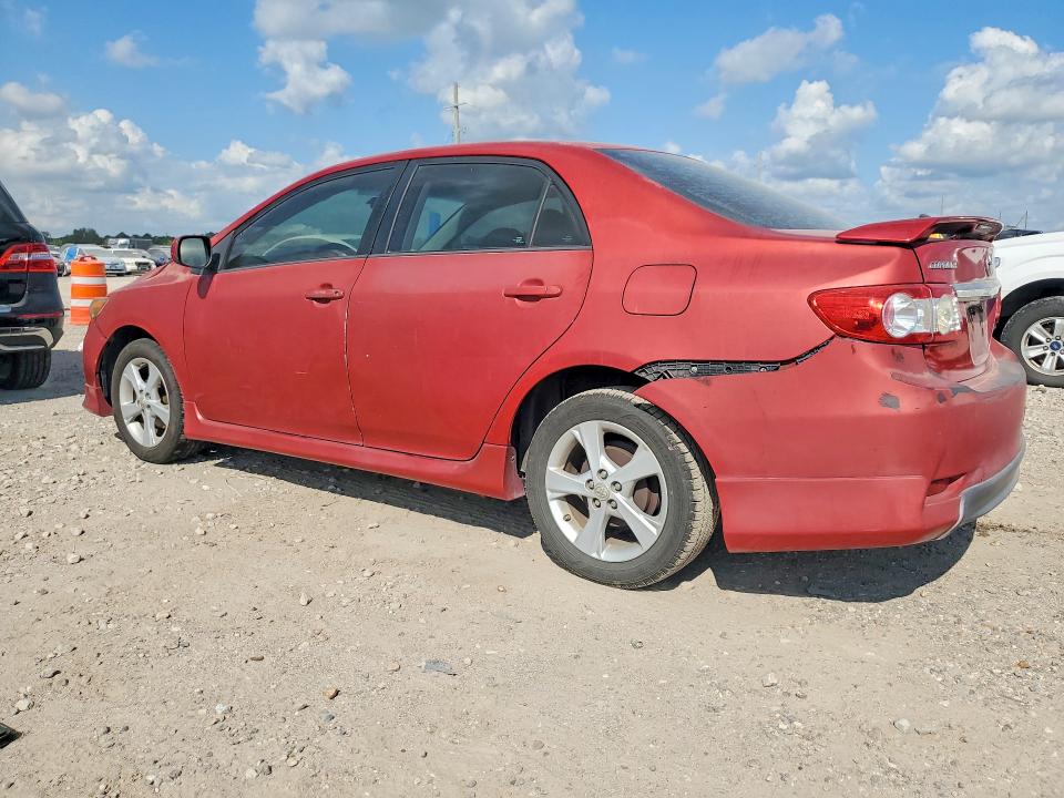 69012436 :رقم المزاد ، 5YFBU4EE0DP108655 vin ، 2013 Toyota Corolla مزاد بيع