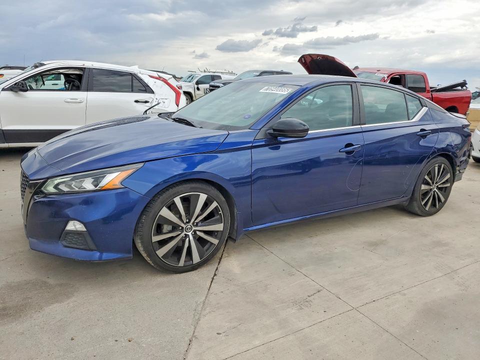 2021 Nissan Altima მანქანა იყიდება აუქციონზე, vin: 1N4AL4CV9MN326131, აუქციონის ნომერი: 70940086
