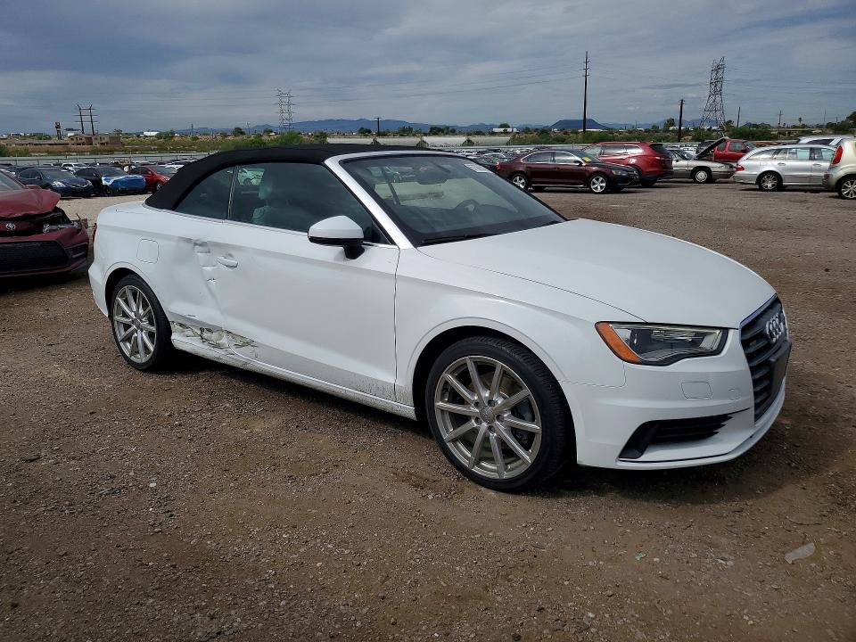 67886536 :رقم المزاد ، WAU3FLFF3F1117435 vin ، 2015 Audi A3 مزاد بيع