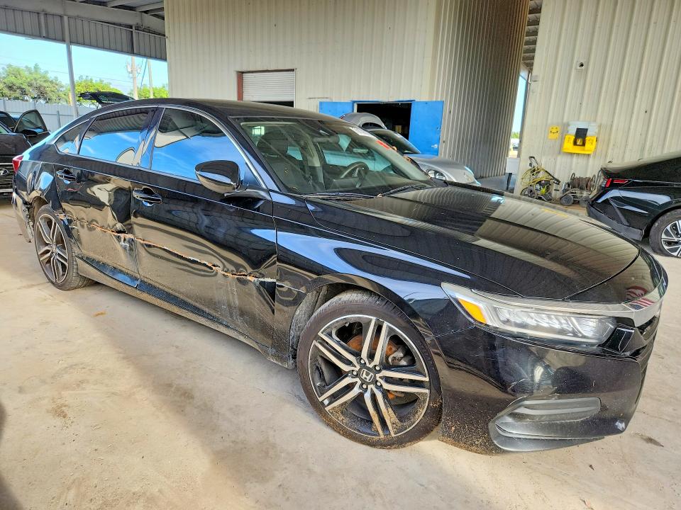 Aukcja sprzedaży 2018 Honda Accord, vin: 1HGCV1F14JA141669, numer aukcji: 70139036