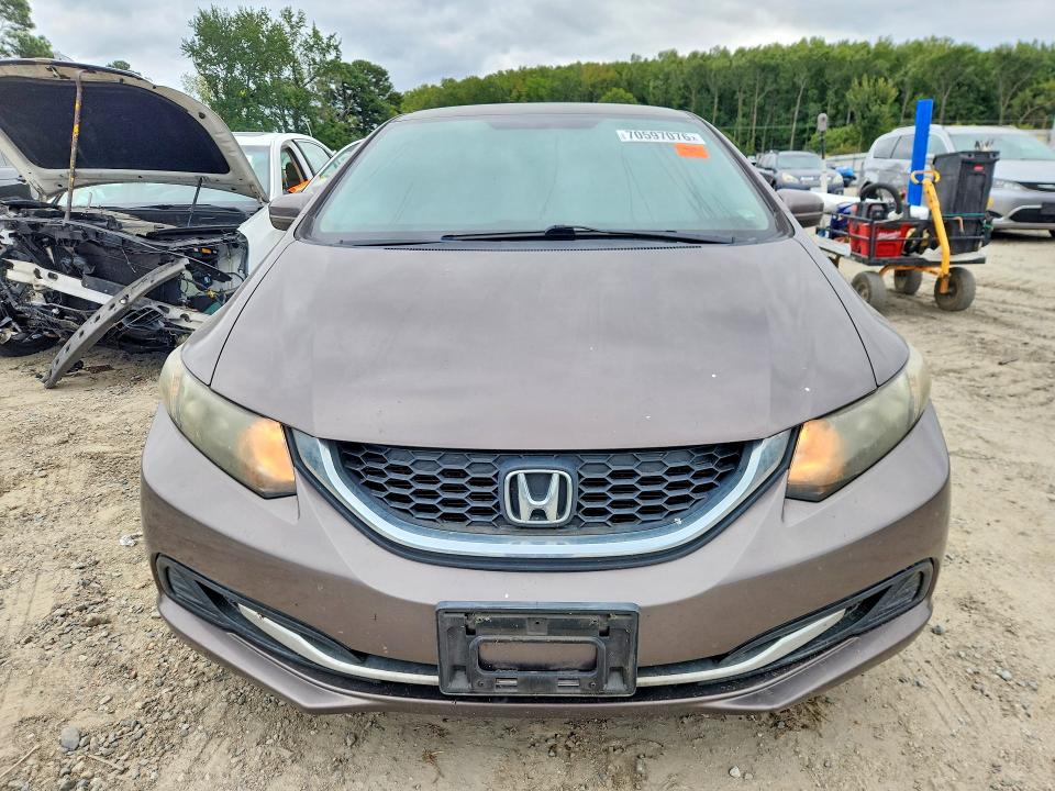 70597076 :رقم المزاد ، 19XFB2F57FE261970 vin ، 2015 Honda Civic مزاد بيع