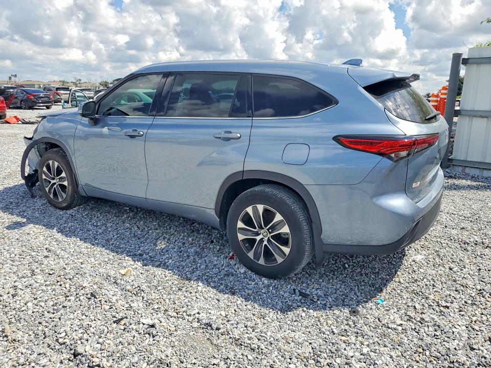 2021 Toyota Highlander მანქანა იყიდება აუქციონზე, vin: 5TDHZRBH7MS125032, აუქციონის ნომერი: 69080906