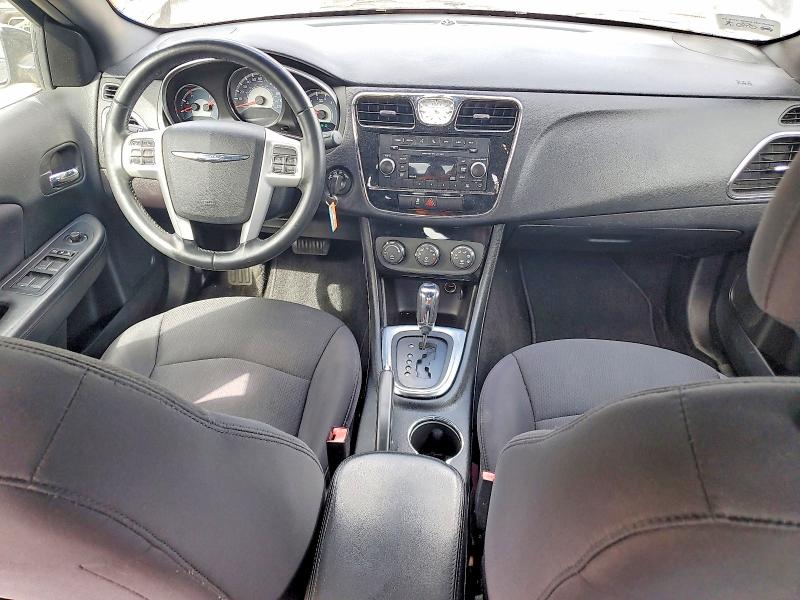 68189256 :رقم المزاد ، 1C3CCBBB0DN727571 vin ، 2013 Chrysler 200 مزاد بيع