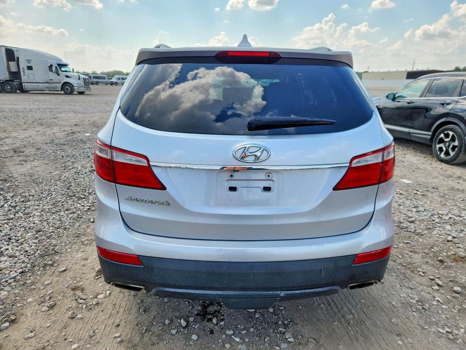 Продажа на аукционе авто 2016 Hyundai Santa Fe, vin: KM8SM4HFXGU144506, номер лота: 69872326