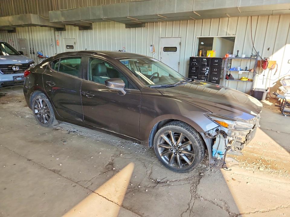 Продаж на аукціоні авто 2018 Mazda 3, vin: 3MZBN1W37JM276592, номер лоту: 70350576