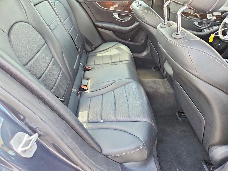 67271016 :رقم المزاد ، 55SWF4KB0GU131115 vin ، 2016 Mercedes-benz C مزاد بيع