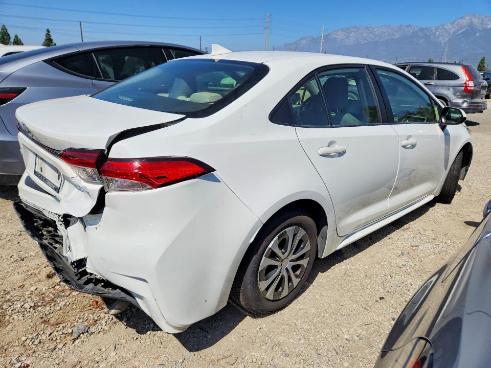 Продажа на аукционе авто 2022 Toyota Corolla, vin: JTDEAMDE9NJ042975, номер лота: 68872916