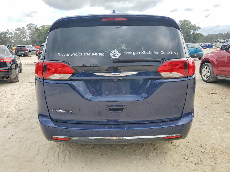 Продажа на аукционе авто 2018 Chrysler Pacifica, vin: 2C4RC1EG2JR113823, номер лота: 70246166