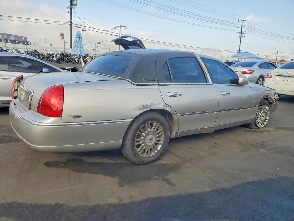 Aukcja sprzedaży 2006 Lincoln Town Car, vin: 1LNHM82WX6Y626314        , numer aukcji: 68419716