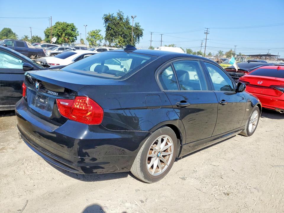 66857646 :رقم المزاد ، WBAPH5C54AA440288 vin ، 2010 Bmw 328 مزاد بيع