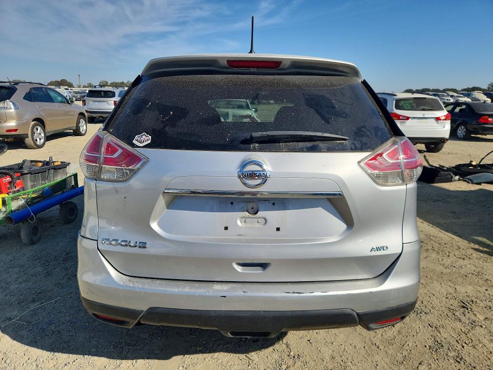 70258136 :رقم المزاد ، KNMAT2MV1GP701211 vin ، 2016 Nissan Rogue مزاد بيع