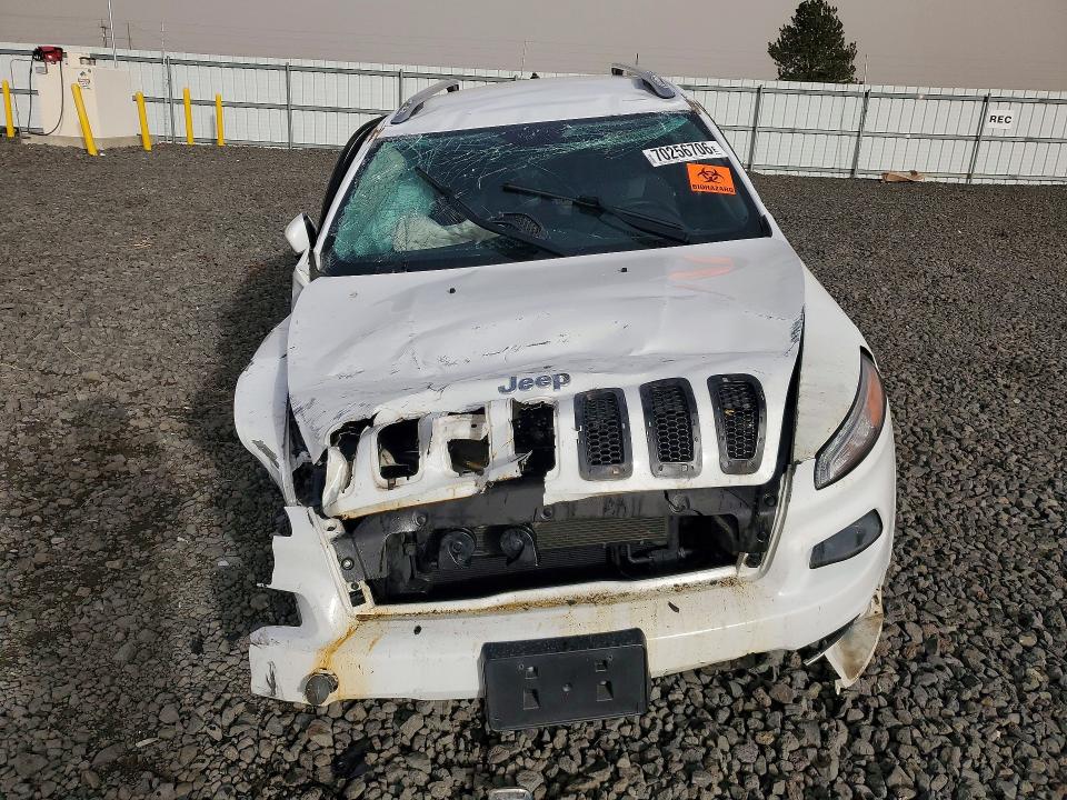 70256706 :رقم المزاد ، 1C4PJMCS3EW272756 vin ، 2014 Jeep Cherokee مزاد بيع