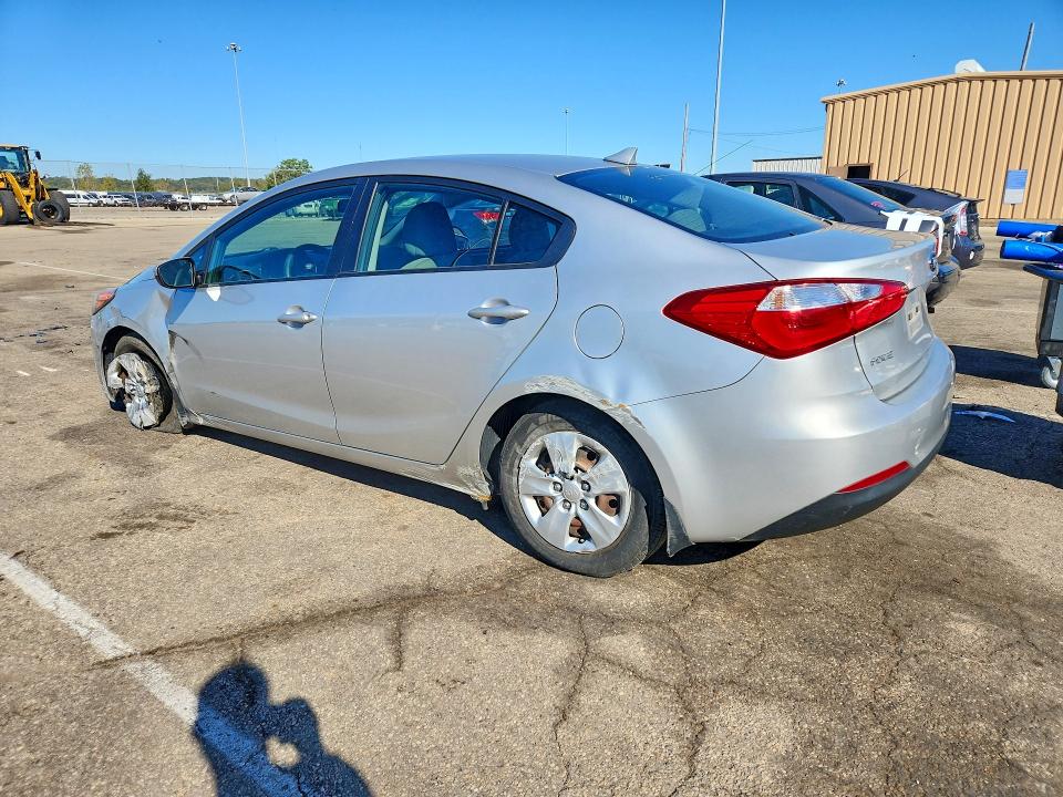70696986 :رقم المزاد ، KNAFK4A69F5283327 vin ، 2015 Kia Forte مزاد بيع