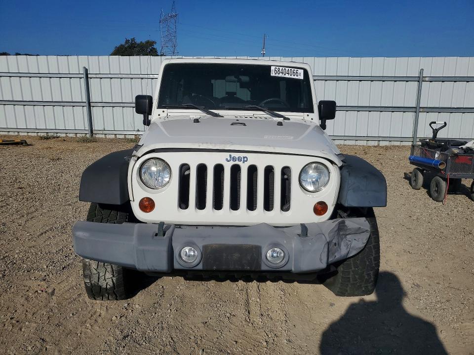 68404066 :رقم المزاد ، 1J4BA3H13AL183859 vin ، 2010 Jeep Wrangler Unlimited مزاد بيع