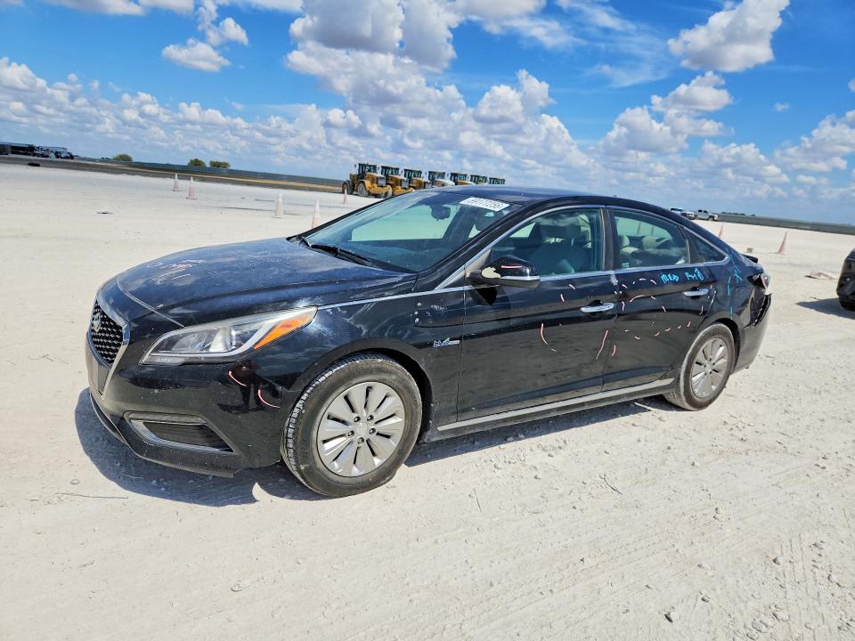 Продаж на аукціоні авто 2016 Hyundai Sonata Hybrid, vin: KMHE24L11GA014548, номер лоту: 69177256