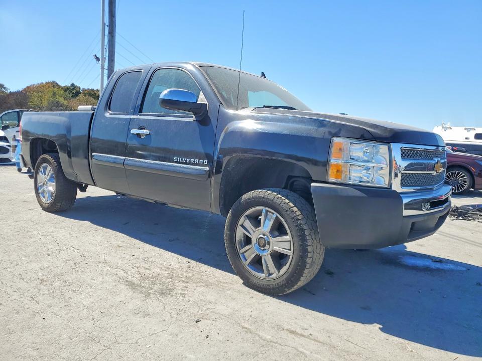 Продажа на аукционе авто 2012 Chevrolet Silverado, vin: 1GCRCSE04CZ224939, номер лота: 70984816