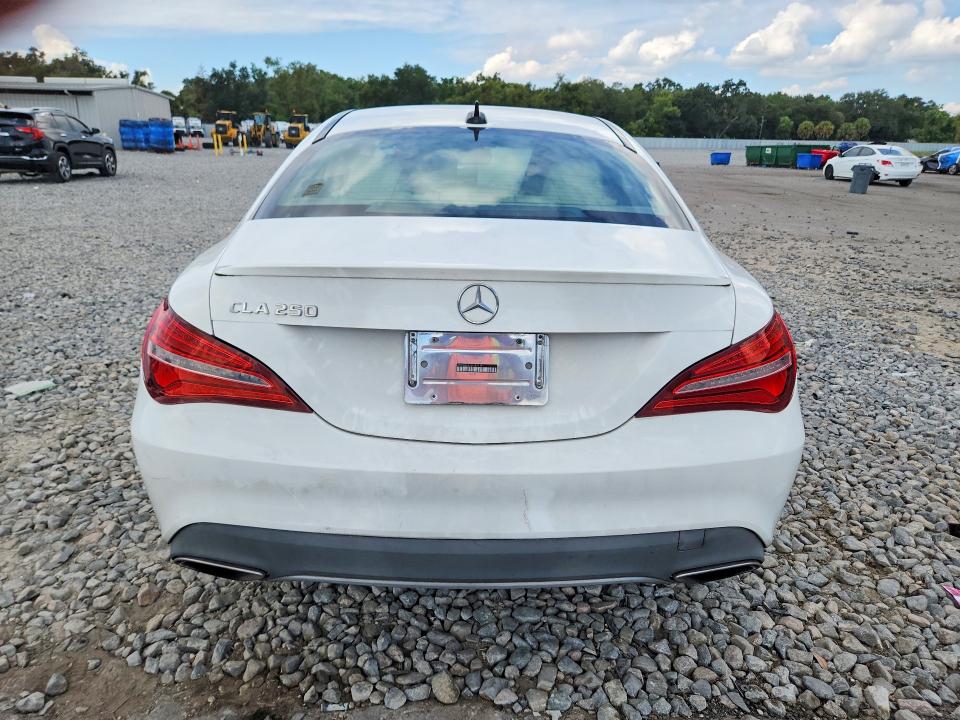 71238406 :رقم المزاد ، WDDSJ4EB6JN692119 vin ، 2018 Mercedes-benz Cla مزاد بيع
